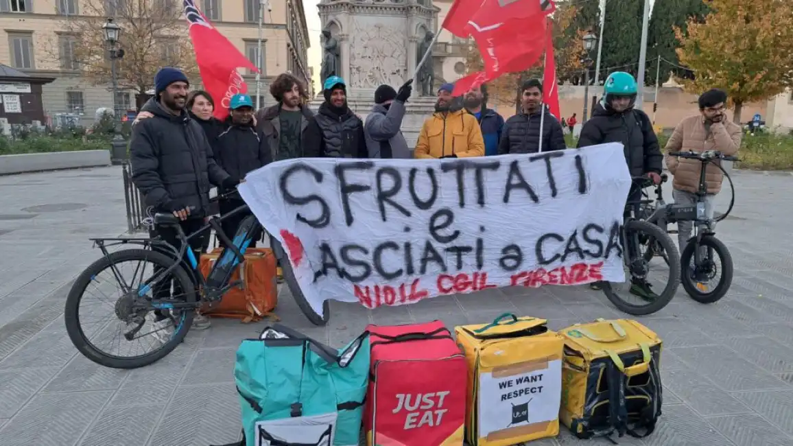 protesta dei rider a firenze 