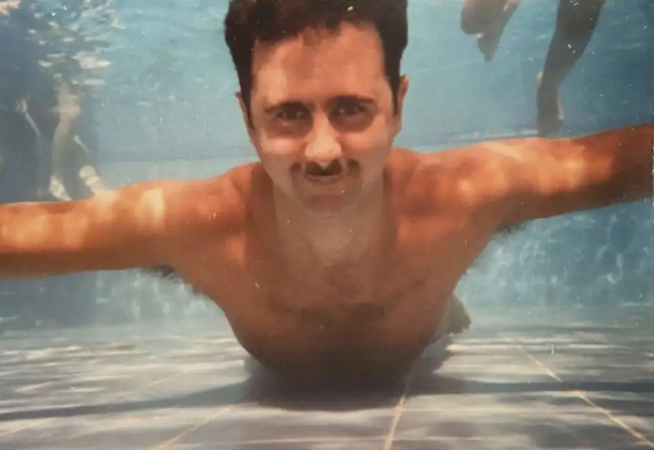 bashar al assad in piscina 