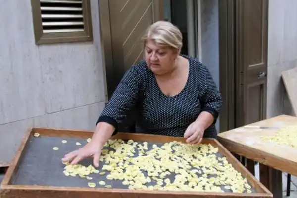 nunzia caputo orecchiette