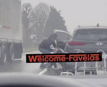 rissa per strada a trezzano sul naviglio - video welcome to favelas 