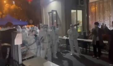 shanghai, proteste e rabbia dei cittadini per il nuovo lockdown