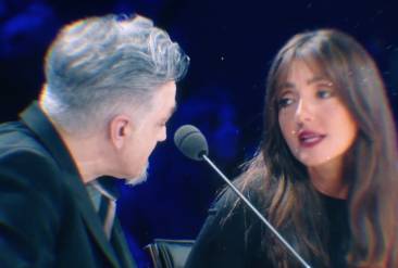 tensione al tavolo di x factor tra morgan e ambra angiolini